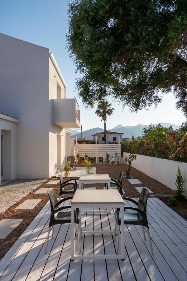 Villa Est San Teodoro  Exterior photo